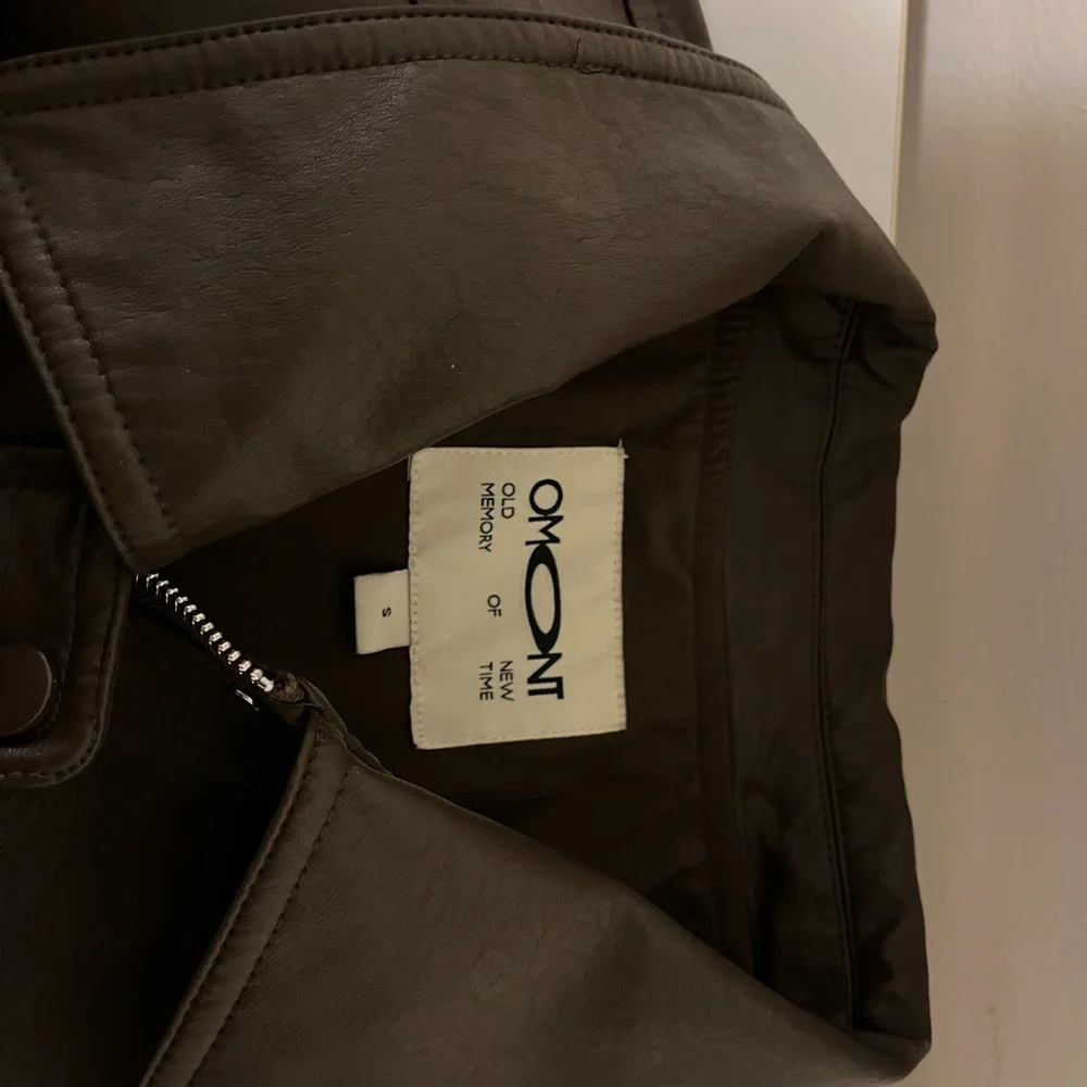 Brown Leather Bomber Jacket - Picture 3 of 5